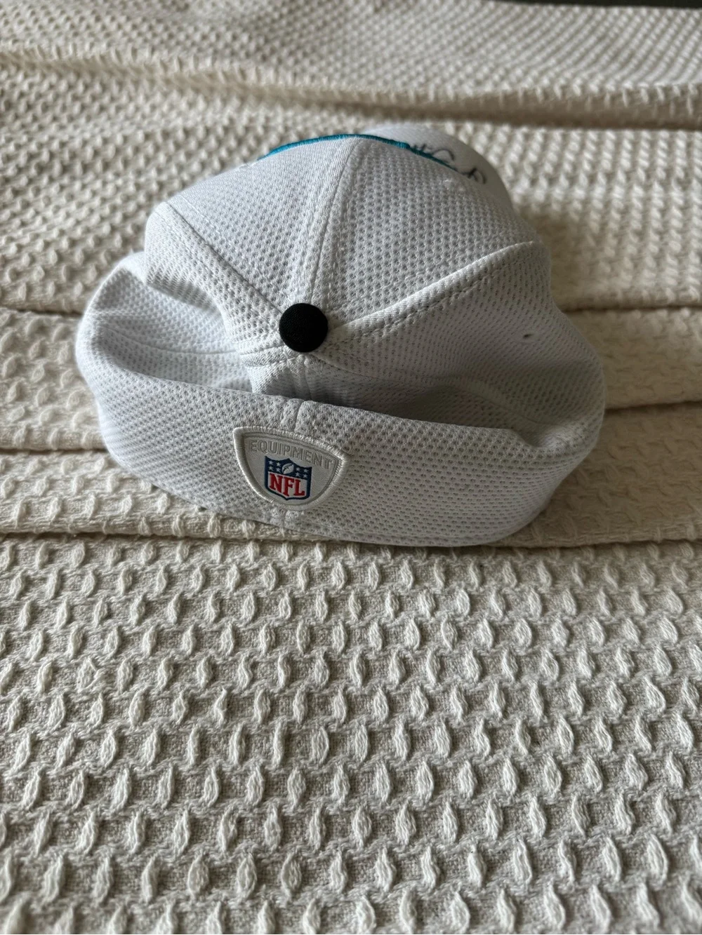 Carolina Panthers White Embroidered Logo Hat Signed by Thomas Davis Sr.